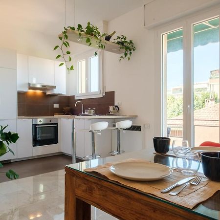 Fabula Rooms 3 Suites With Private Bathroom Bologna Bagian luar foto