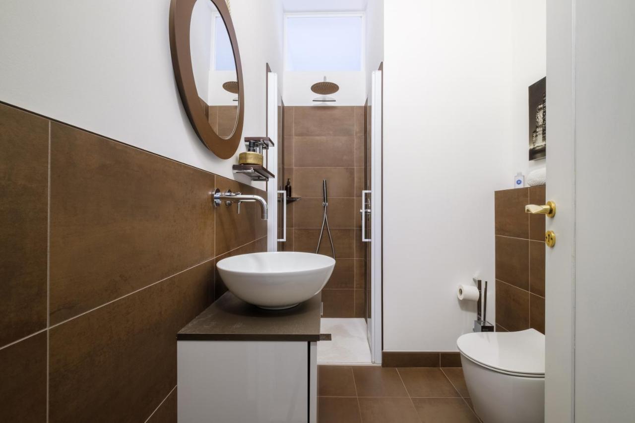 Fabula Rooms 3 Suites With Private Bathroom Bologna Bagian luar foto