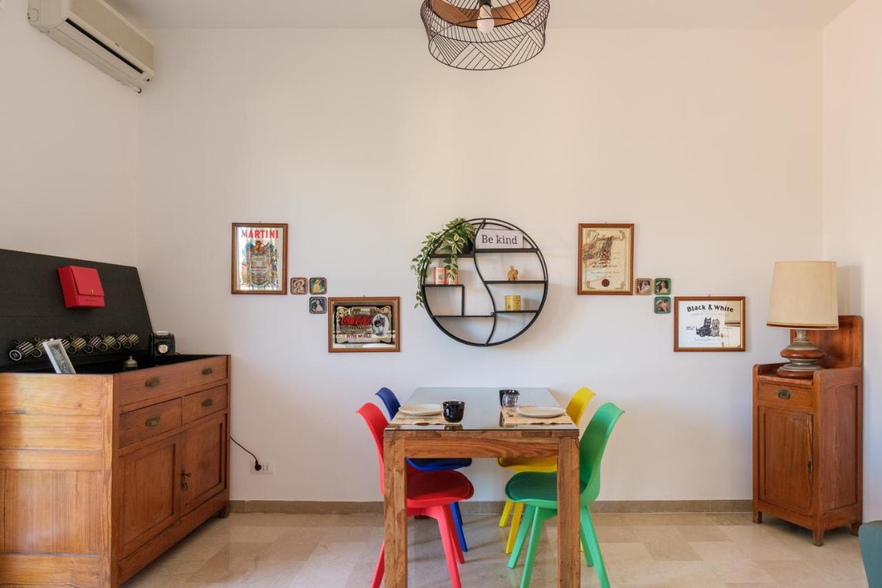 Fabula Rooms 3 Suites With Private Bathroom Bologna Bagian luar foto