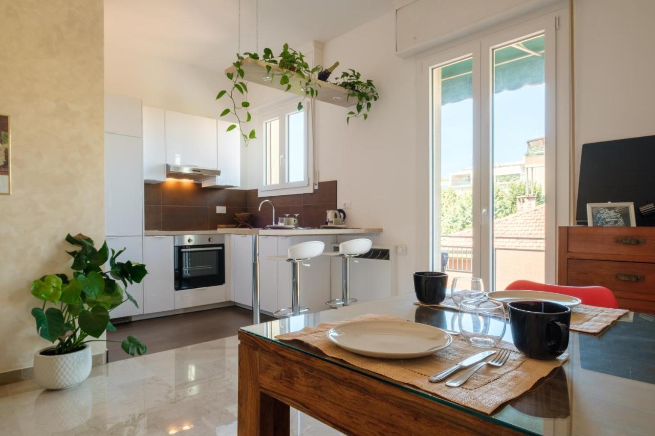 Fabula Rooms 3 Suites With Private Bathroom Bologna Bagian luar foto