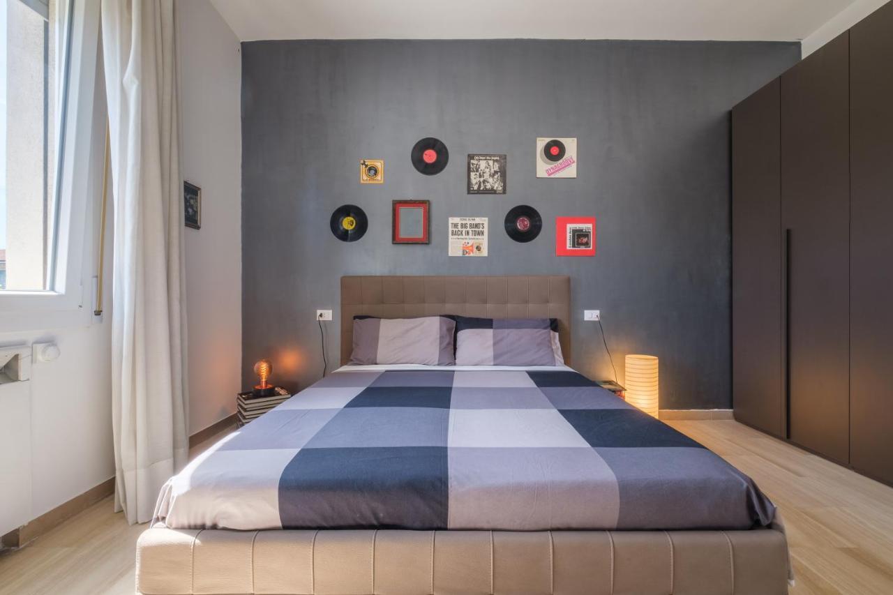 Fabula Rooms 3 Suites With Private Bathroom Bologna Bagian luar foto